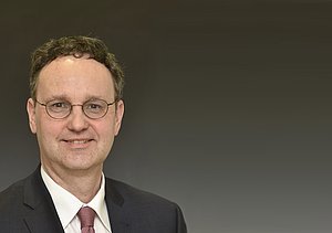 Dr. Matthias Scholz